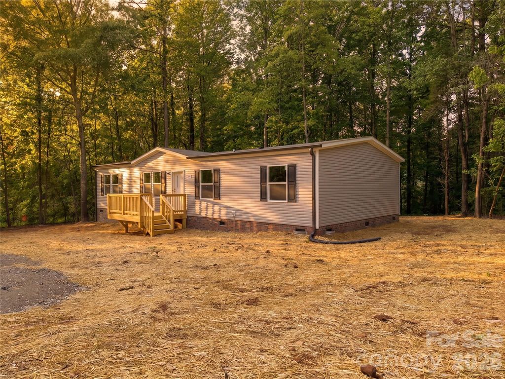 5093 E NC Highway 150 None, Lincolnton, NC 28092