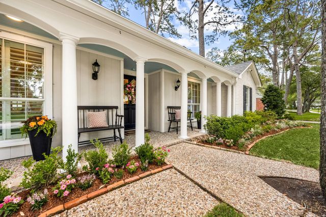 13638 Barryknoll Lane, Houston, TX 77079