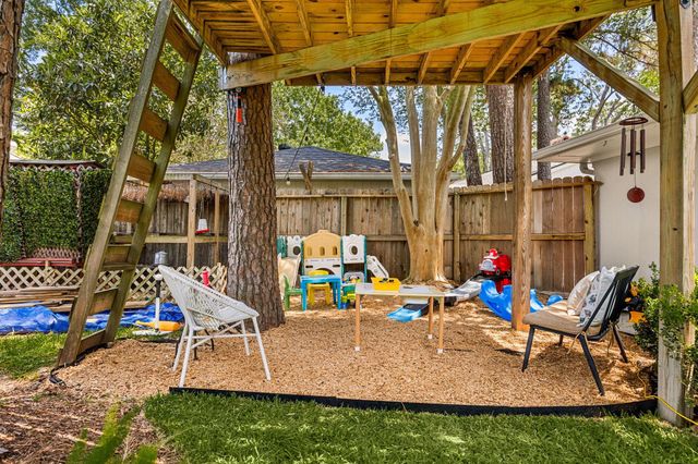 13638 Barryknoll Lane, Houston, TX 77079