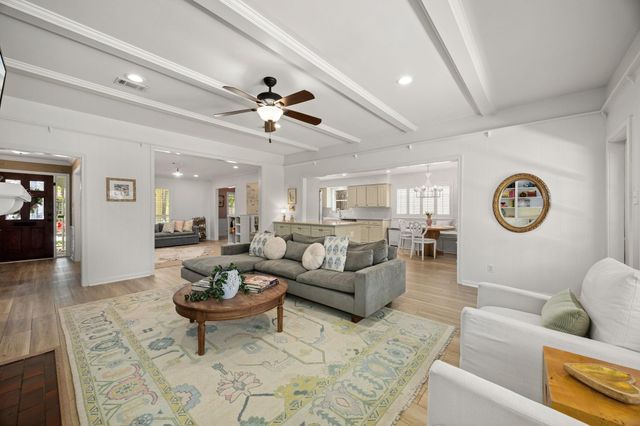13638 Barryknoll Lane, Houston, TX 77079