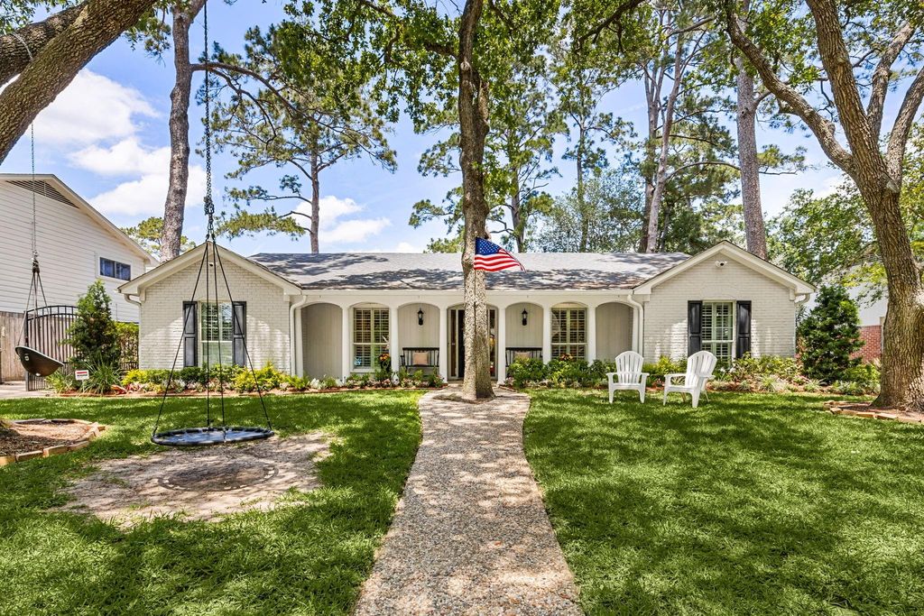 13638 Barryknoll Lane, Houston, TX 77079