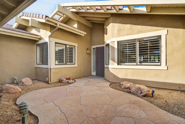 324 Sundance Circle, Palm Desert, CA 92211