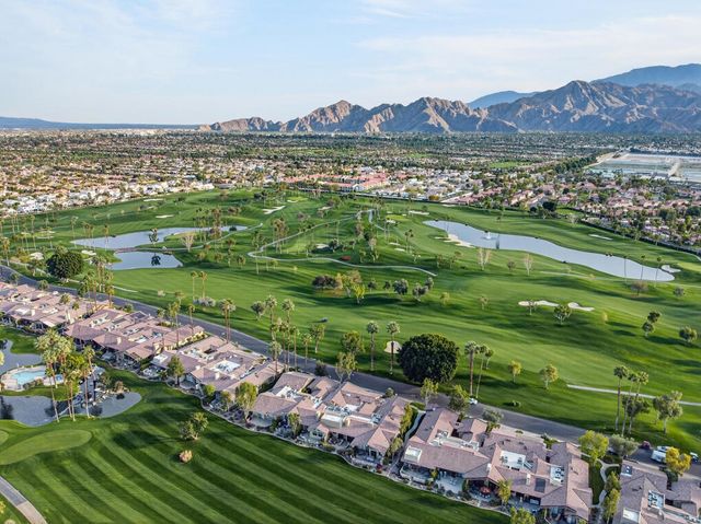 324 Sundance Circle, Palm Desert, CA 92211