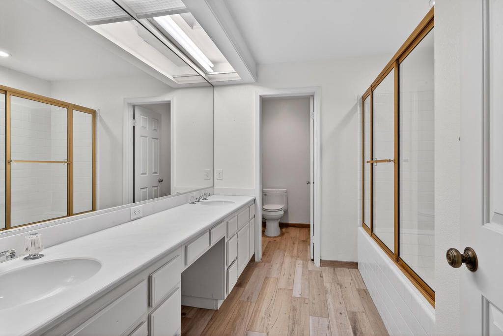 Image 11 of property listing at 324 Sundance Circle, Palm Desert, CA 92211