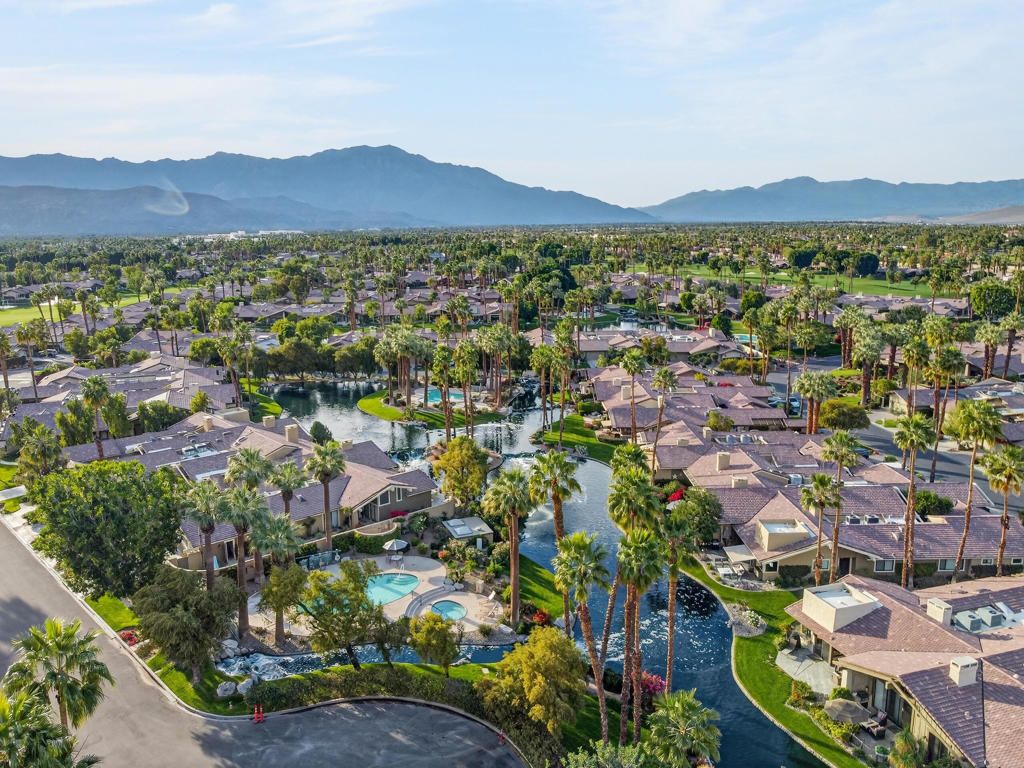 Image 22 of property listing at 324 Sundance Circle, Palm Desert, CA 92211