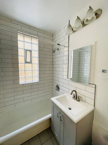 2119 N Sedgwick Street B6, Chicago, IL 60614