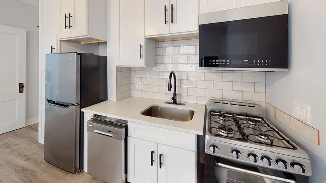 2119 N Sedgwick Street B6, Chicago, IL 60614