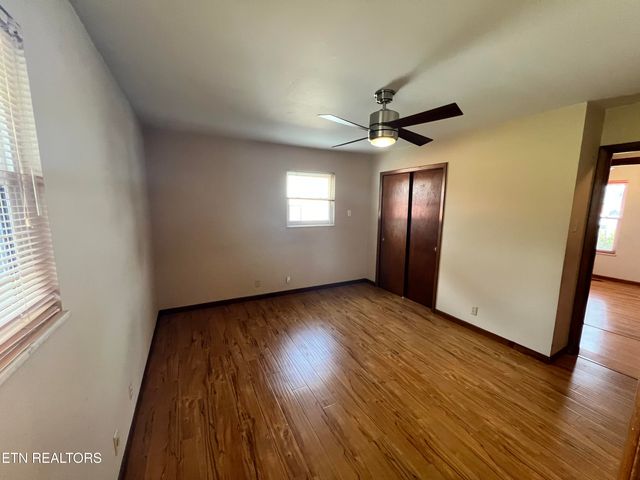 1037 Brantley Drive, Knoxville, TN 37923