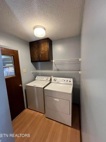 1037 Brantley Drive, Knoxville, TN 37923