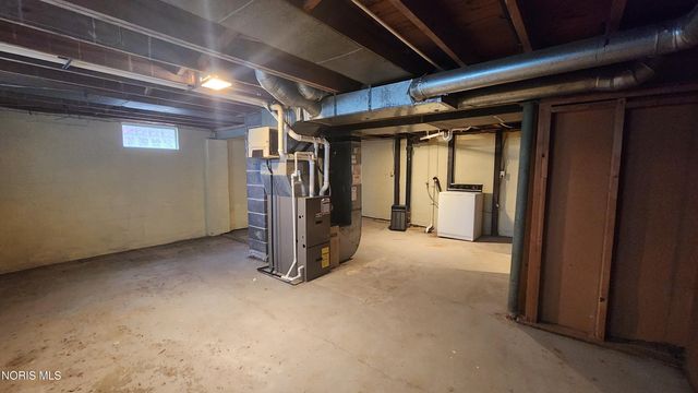 1133 Holgate Avenue, Maumee, OH 43537
