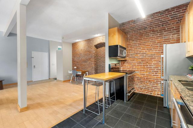 182 Mackubin Street 1, Saint Paul, MN 55102