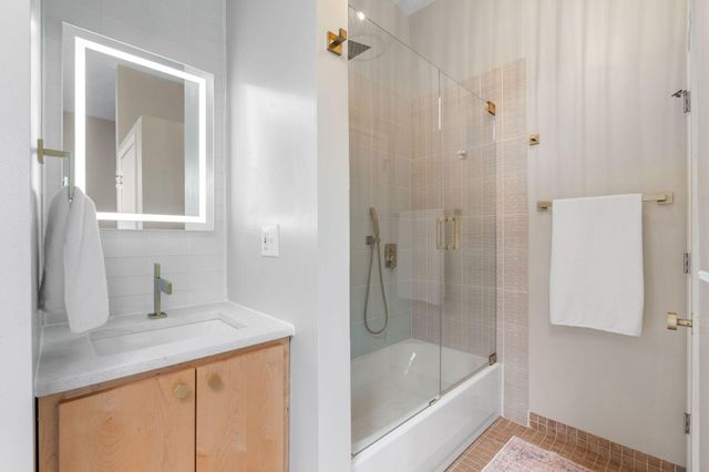 182 Mackubin Street 1, Saint Paul, MN 55102