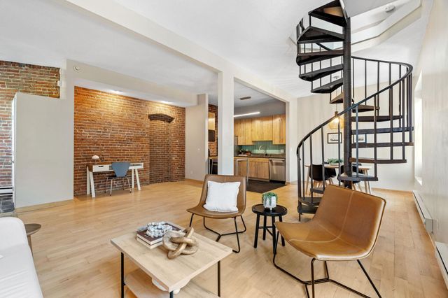 182 Mackubin Street 1, Saint Paul, MN 55102