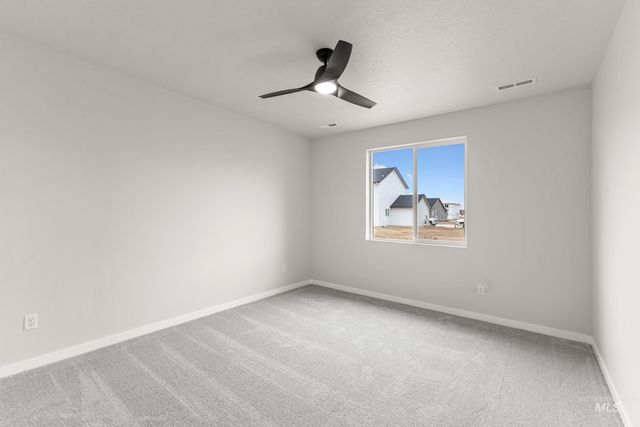 5211 E Open Canyon Dr, Nampa, ID 83687