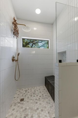 17522 Village DR, Dripping Springs, TX 78620