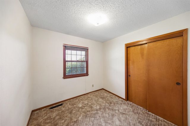 1007 W Iowa Avenue, Indianola, IA 50125
