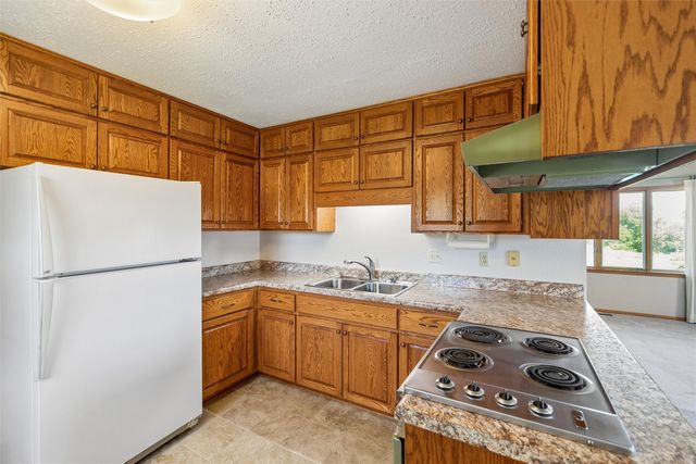 1007 W Iowa Avenue, Indianola, IA 50125