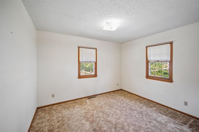 1007 W Iowa Avenue, Indianola, IA 50125