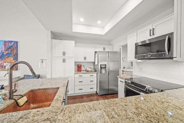 308 Litchfield Lane, Houston, TX 77024