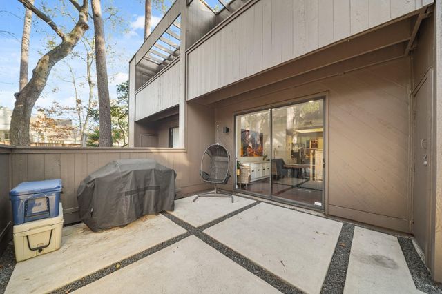 308 Litchfield Lane, Houston, TX 77024