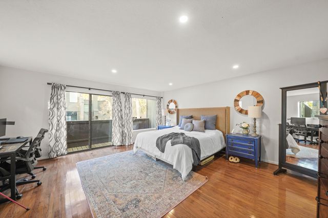 308 Litchfield Lane, Houston, TX 77024