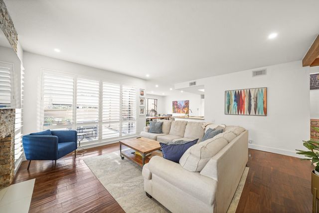 308 Litchfield Lane, Houston, TX 77024