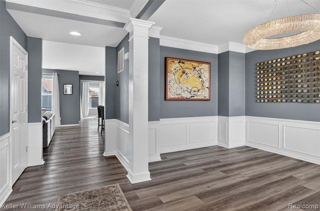 59371 Peters Barn Drive, South Lyon, MI 48178
