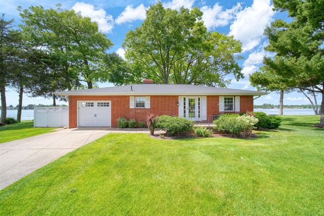 188 Hawthorne Drive, Brooklyn, MI 49230