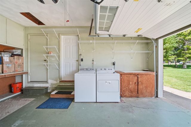 188 Hawthorne Drive, Brooklyn, MI 49230