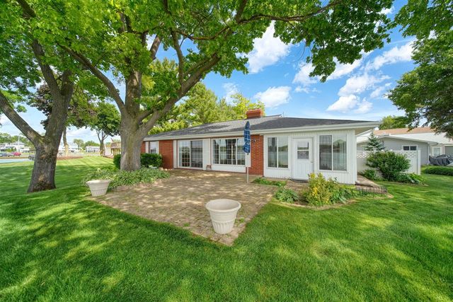 188 Hawthorne Drive, Brooklyn, MI 49230