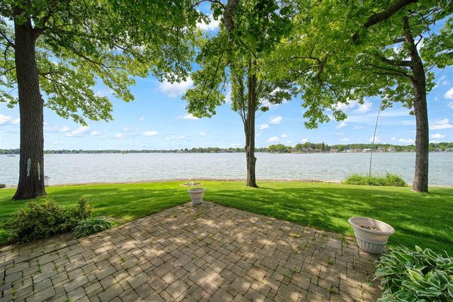 188 Hawthorne Drive, Brooklyn, MI 49230