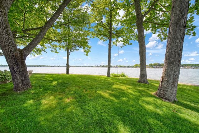 188 Hawthorne Drive, Brooklyn, MI 49230