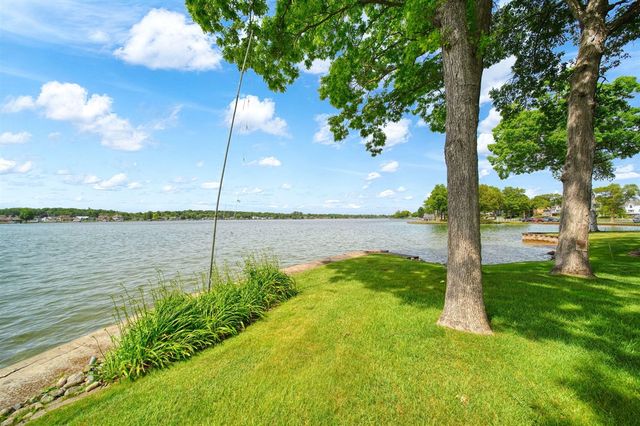 188 Hawthorne Drive, Brooklyn, MI 49230