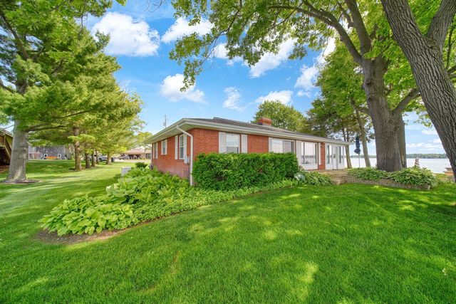 188 Hawthorne Drive, Brooklyn, MI 49230