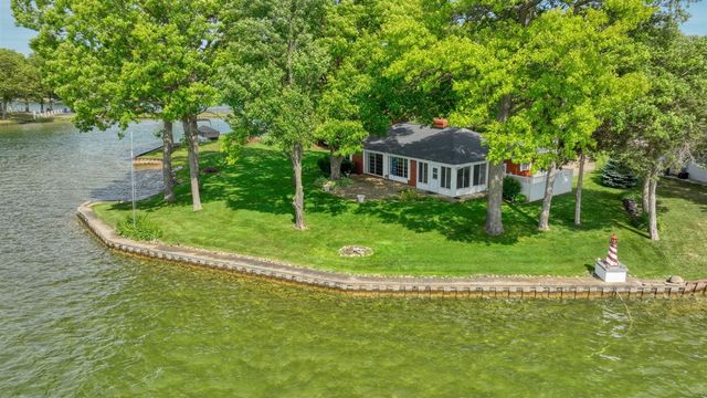 188 Hawthorne Drive, Brooklyn, MI 49230
