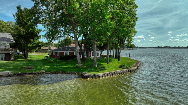 188 Hawthorne Drive, Brooklyn, MI 49230