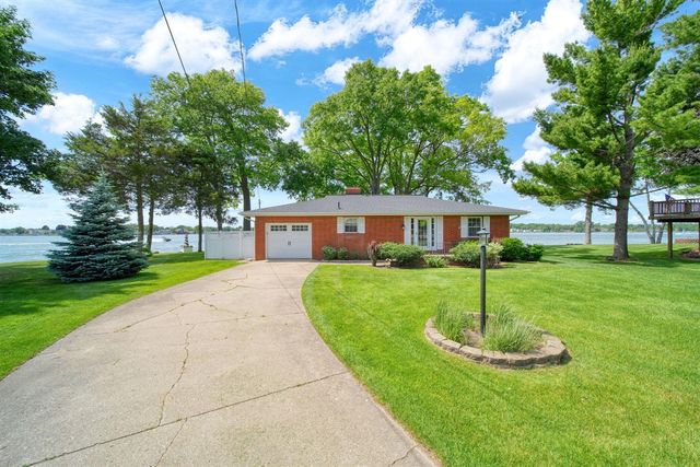 188 Hawthorne Drive, Brooklyn, MI 49230