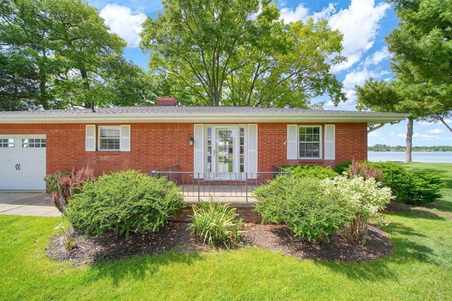 188 Hawthorne Drive, Brooklyn, MI 49230