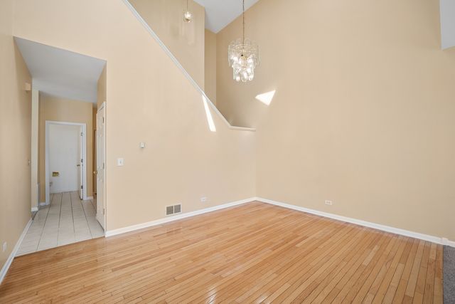 946 Cynthia Lane, Lake In The Hills, IL 60156