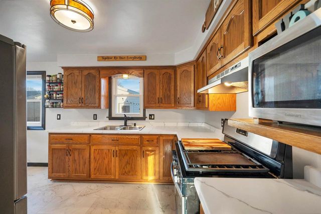 1512 13TH AVENUE, Green Bay, WI 54304