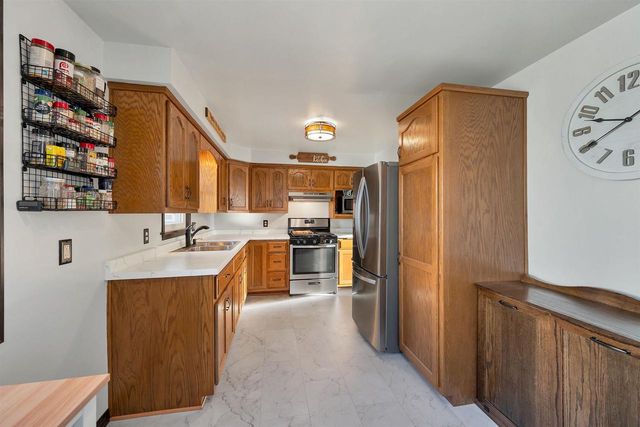 1512 13TH AVENUE, Green Bay, WI 54304