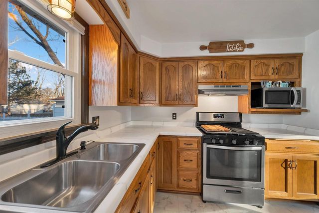 1512 13TH AVENUE, Green Bay, WI 54304