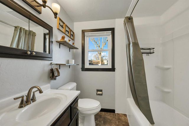 1512 13TH AVENUE, Green Bay, WI 54304