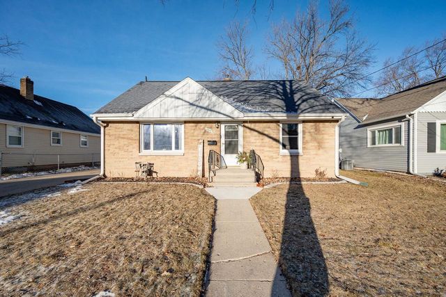 1512 13TH AVENUE, Green Bay, WI 54304