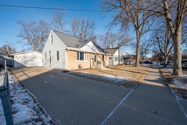 1512 13TH AVENUE, Green Bay, WI 54304