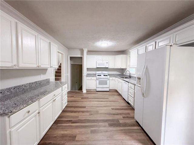 3691 Lavilla Drive, Powder Springs, GA 30127