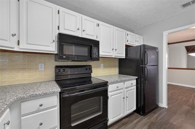 595 Macon Highway 41, Athens, GA 30606