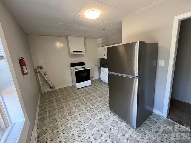 524 Baldwin Avenue, Marion, NC 28752