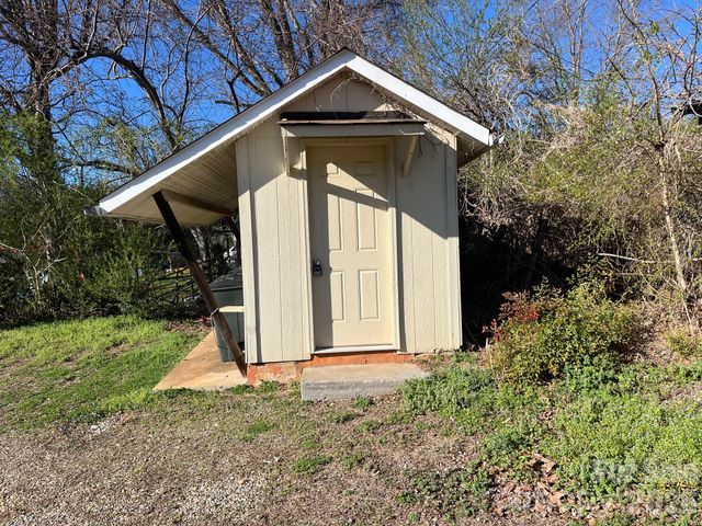 524 Baldwin Avenue, Marion, NC 28752