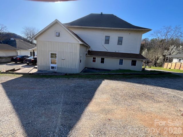 524 Baldwin Avenue, Marion, NC 28752